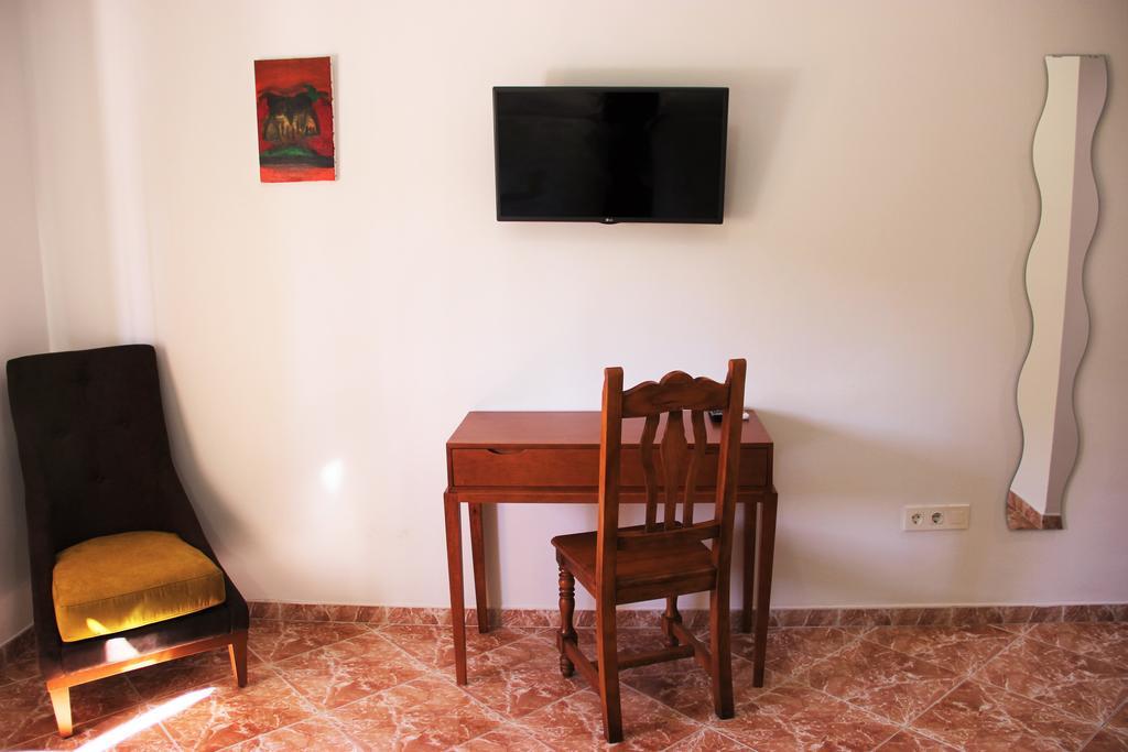 Hostal La Zamora Carcabuey Exteriör bild